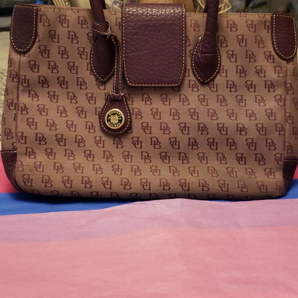 Purse - Picture 2 of 7